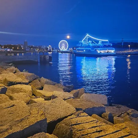 アパート Salt Island Apartament コウォブジェク